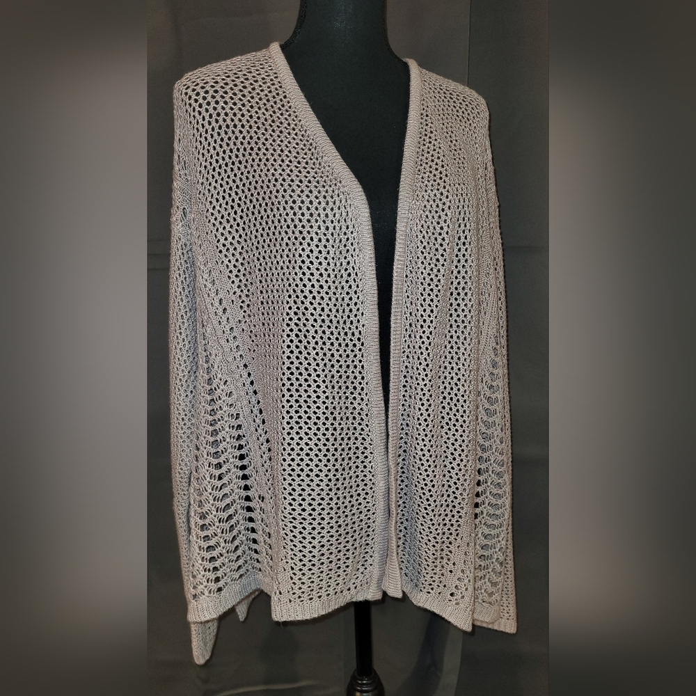 Women's Plus Size SweaterCardigan. Lane Bryant.  Size 14/16. light pink/mauve